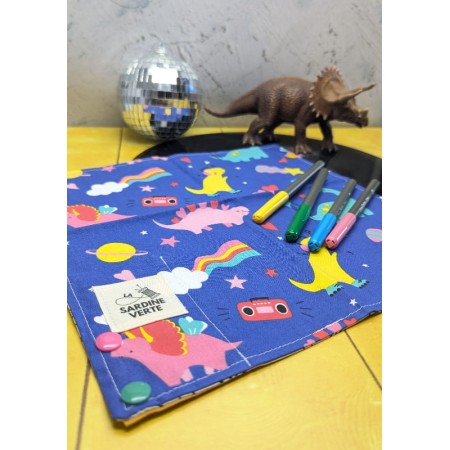 Vue sur l'étiquette de la marque la sardine verte