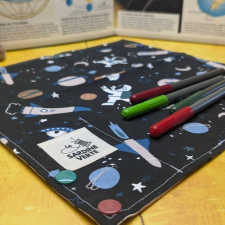 Vue sur l'étiquette de la marque la sardine verte