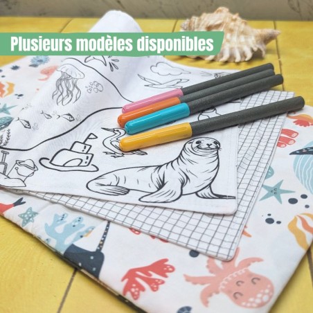 Cahier de coloriage lavable sur les animaux de la mer et bannière indiquand plusieurs modèles disponibles