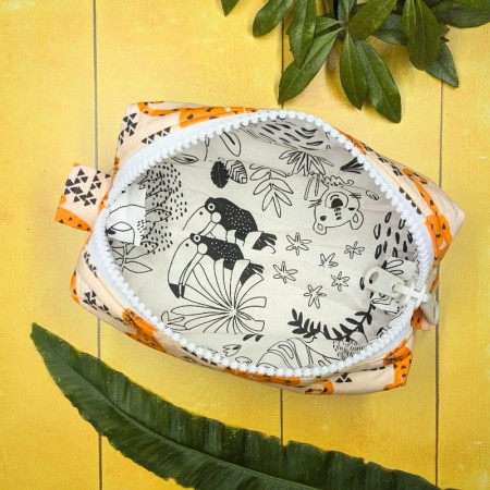 Intérieur de la trousse à colorier guépards oranges