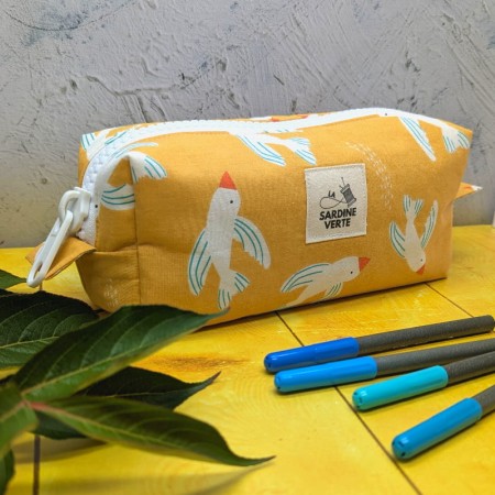 Face trousse réversible à colorier avec tissu oiseaux sur fond jaune