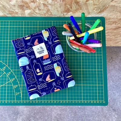 Cahier d'activités lavable - Bord de mer et crabe - Modèle unique