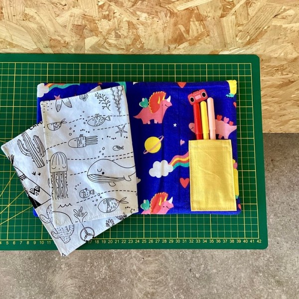 Cahier d'activités lavable - Dinosaures violets - Modèle unique