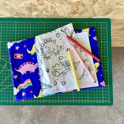 Cahier d'activités lavable - Dinosaures violets - Modèle unique