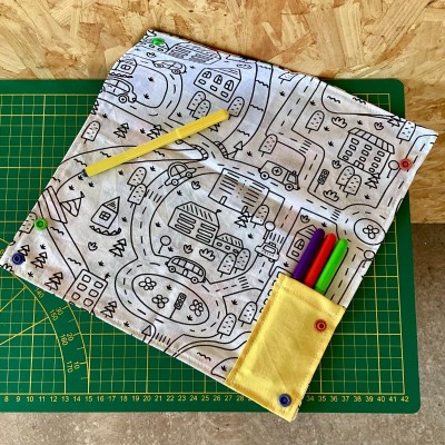 Coloriage lavable nomade En ville | Routes, véhicules, bâtiments